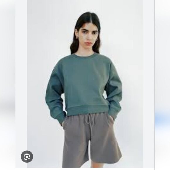 ZARA | Cropped Sweatshirt Sage Green Sz LARGE - Picture 2 of 6